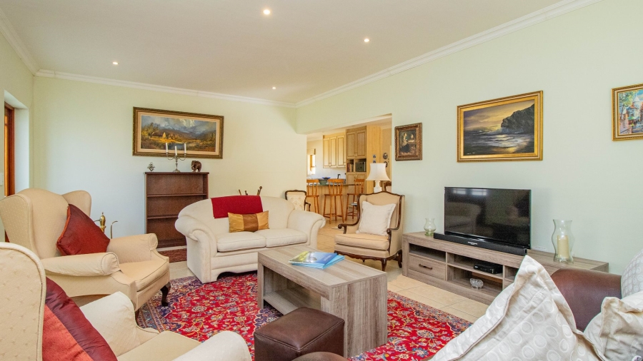 3 Bedroom Property for Sale in Sandbaai Western Cape